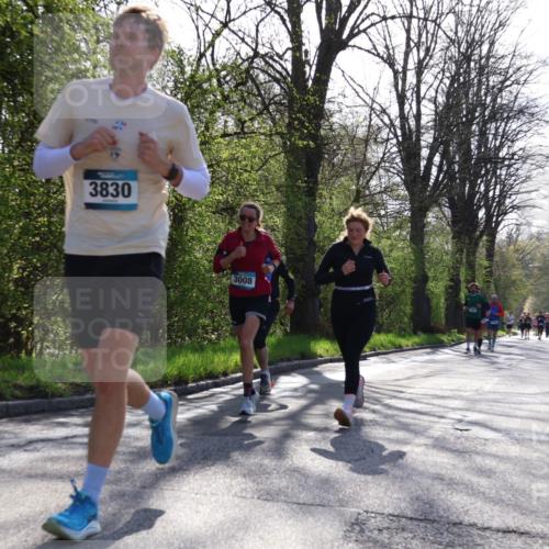 12.04.2026 - 45. Internationalen Wilhelmsburger Insellauf Yannick Fuchs http://msf.ph/oto/9489239 12.04.2026 10:35:11 Laufen 3830, 3008 meine-sportfotos.de