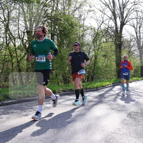 12.04.2026 - 45. Internationalen Wilhelmsburger Insellauf Yannick Fuchs http://msf.ph/oto/9489320 12.04.2026 10:35:18 Laufen 4181, 5626, 5598 meine-sportfotos.de