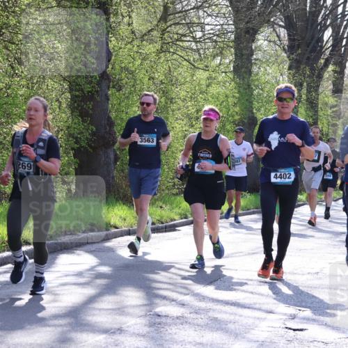 12.04.2026 - 45. Internationalen Wilhelmsburger Insellauf Yannick Fuchs http://msf.ph/oto/9489366 12.04.2026 10:35:28 Laufen 269, 3563, 382, 54, 4402 meine-sportfotos.de