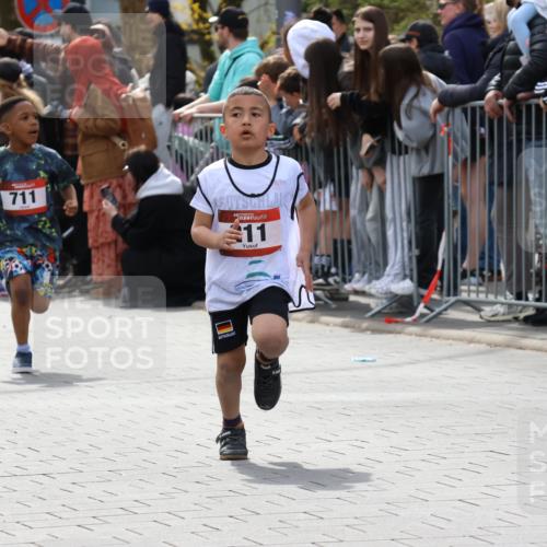12.04.2026 - 45. Internationalen Wilhelmsburger Insellauf Strokosch-Dieckow http://msf.ph/oto/9489536 12.04.2026 14:08:48 Ziel 774, 919, 754, 211, 711, 530, 91, 254 meine-sportfotos.de