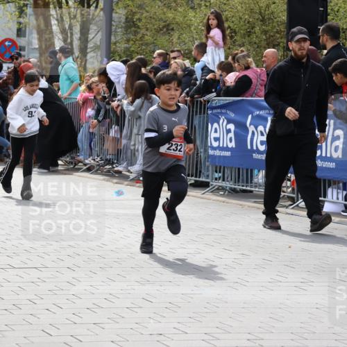12.04.2026 - 45. Internationalen Wilhelmsburger Insellauf Strokosch-Dieckow http://msf.ph/oto/9489572 12.04.2026 14:08:40 Ziel 174, 653, 143, 1057, 232, 749, 967, 774, 919 meine-sportfotos.de