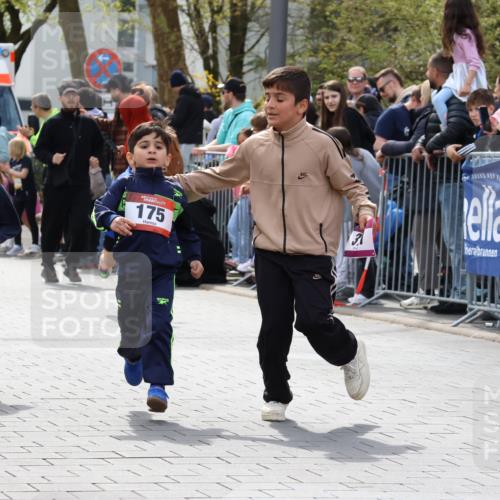 12.04.2026 - 45. Internationalen Wilhelmsburger Insellauf Strokosch-Dieckow http://msf.ph/oto/9489609 12.04.2026 14:08:32 Ziel 716, 1505, 782, 258, 175, 174, 653, 143, 1057 meine-sportfotos.de