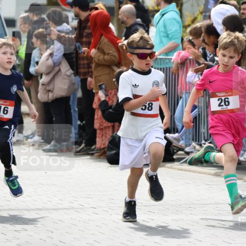 12.04.2026 - 45. Internationalen Wilhelmsburger Insellauf Strokosch-Dieckow http://msf.ph/oto/9489632 12.04.2026 14:08:24 Ziel 1509, 58, 26, 716, 1505 meine-sportfotos.de