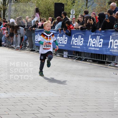 12.04.2026 - 45. Internationalen Wilhelmsburger Insellauf Strokosch-Dieckow http://msf.ph/oto/9489645 12.04.2026 14:08:19 Ziel 1510, 1509, 58, 26 meine-sportfotos.de