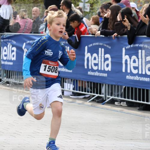 12.04.2026 - 45. Internationalen Wilhelmsburger Insellauf Strokosch-Dieckow http://msf.ph/oto/9489676 12.04.2026 14:08:05 Ziel 15, 1508, 1523 meine-sportfotos.de