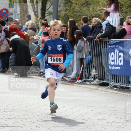 12.04.2026 - 45. Internationalen Wilhelmsburger Insellauf Strokosch-Dieckow http://msf.ph/oto/9489688 12.04.2026 14:08:04 Ziel 15, 1508 meine-sportfotos.de
