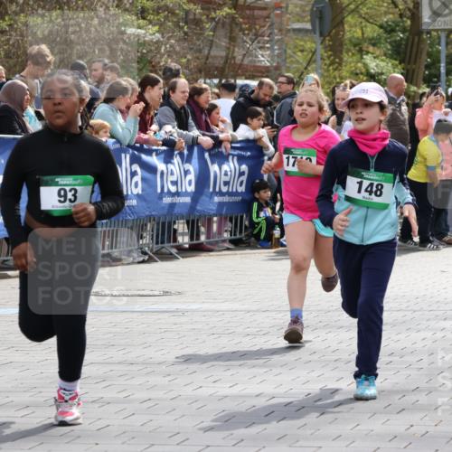 12.04.2026 - 45. Internationalen Wilhelmsburger Insellauf Strokosch-Dieckow http://msf.ph/oto/9489782 12.04.2026 14:36:00 Ziel 344, 90, 1732, 847, 641, 1056, 411, 93, 148, 1710, 863 meine-sportfotos.de
