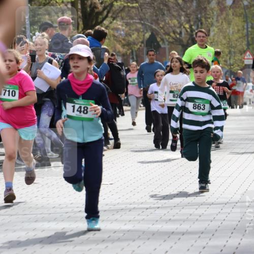 12.04.2026 - 45. Internationalen Wilhelmsburger Insellauf Strokosch-Dieckow http://msf.ph/oto/9489784 12.04.2026 14:35:59 Ziel 79, 76, 344, 90, 1732, 847, 641, 1056, 411, 93, 148, 1710, 863 meine-sportfotos.de