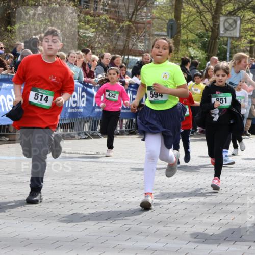 12.04.2026 - 45. Internationalen Wilhelmsburger Insellauf Strokosch-Dieckow http://msf.ph/oto/9489872 12.04.2026 14:35:29 Ziel 1717, 312, 340, 848, 1728, 474, 484, 137, 582, 334, 514, 594, 680, 851, 515, 432, 513, 442, 603, 364 meine-sportfotos.de