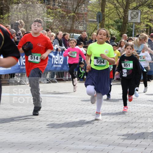 12.04.2026 - 45. Internationalen Wilhelmsburger Insellauf Strokosch-Dieckow http://msf.ph/oto/9489875 12.04.2026 14:35:29 Ziel 1717, 312, 340, 848, 1728, 474, 484, 137, 582, 334, 514, 594, 680, 851, 515, 432, 513, 442, 603, 364 meine-sportfotos.de