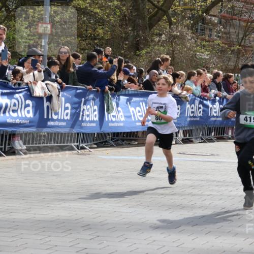 12.04.2026 - 45. Internationalen Wilhelmsburger Insellauf Strokosch-Dieckow http://msf.ph/oto/9489918 12.04.2026 14:35:17 Ziel 1703, 156, 659, 873, 142, 522, 1009, 419, 80, 366, 574, 1017, 1717 meine-sportfotos.de