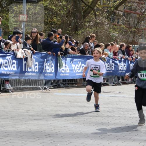 12.04.2026 - 45. Internationalen Wilhelmsburger Insellauf Strokosch-Dieckow http://msf.ph/oto/9489919 12.04.2026 14:35:17 Ziel 1703, 156, 659, 873, 142, 522, 1009, 419, 80, 366, 574, 1017, 1717 meine-sportfotos.de