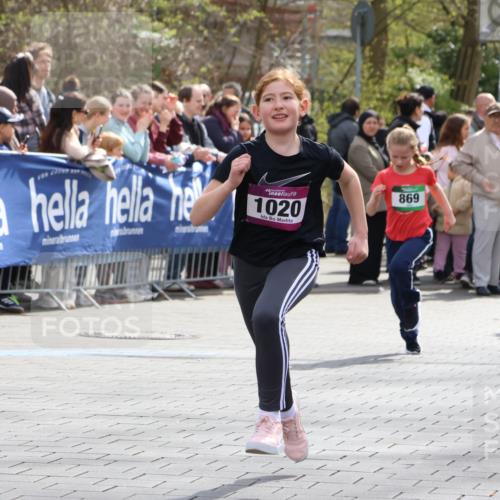12.04.2026 - 45. Internationalen Wilhelmsburger Insellauf Strokosch-Dieckow http://msf.ph/oto/9489966 12.04.2026 14:35:05 Ziel 1721, 616, 816, 677, 69, 470, 1750, 163, 166, 836, 869, 415, 1707, 846, 842 meine-sportfotos.de