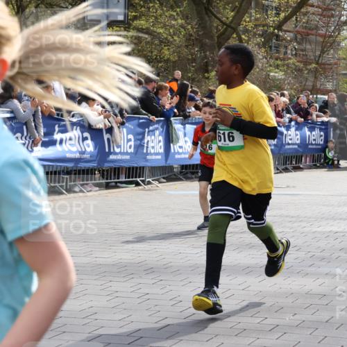 12.04.2026 - 45. Internationalen Wilhelmsburger Insellauf Strokosch-Dieckow http://msf.ph/oto/9489983 12.04.2026 14:35:00 Ziel 287, 326, 464, 1706, 346, 1726, 556, 840, 864, 288, 1725, 550, 527, 1721, 616, 816, 677, 69, 470, 1750, 163, 166 meine-sportfotos.de