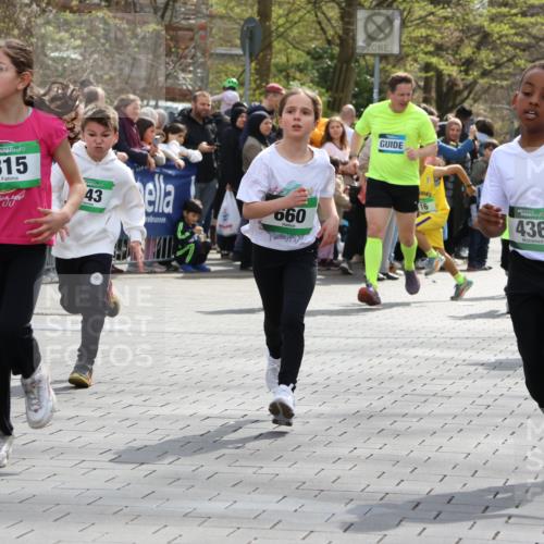 12.04.2026 - 45. Internationalen Wilhelmsburger Insellauf Strokosch-Dieckow http://msf.ph/oto/9490070 12.04.2026 14:34:38 Ziel 146, 841, 1076, 1711, 443, 291, 144, 995, 590, 436, 110, 524, 660, 843, 815, 423, 16, 837, 311, 589, 808, 1720 meine-sportfotos.de