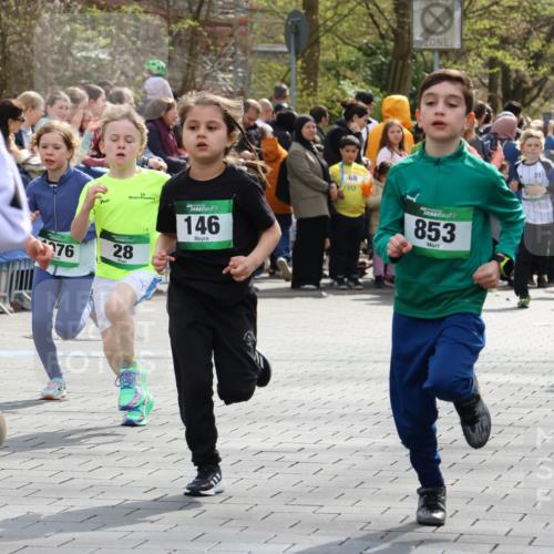 12.04.2026 - 45. Internationalen Wilhelmsburger Insellauf Strokosch-Dieckow http://msf.ph/oto/9490103 12.04.2026 14:34:31 Ziel 1723, 1730, 115, 1026, 1712, 809, 27, 332, 305, 853, 28, 146, 841, 1076, 1711, 443, 291, 144, 995, 590, 436 meine-sportfotos.de