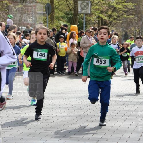 12.04.2026 - 45. Internationalen Wilhelmsburger Insellauf Strokosch-Dieckow http://msf.ph/oto/9490108 12.04.2026 14:34:30 Ziel 1723, 1730, 115, 1026, 1712, 809, 27, 332, 305, 853, 28, 146, 841, 1076, 1711, 443, 291, 144, 995, 590 meine-sportfotos.de