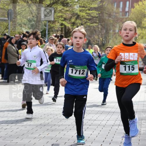 12.04.2026 - 45. Internationalen Wilhelmsburger Insellauf Strokosch-Dieckow http://msf.ph/oto/9490117 12.04.2026 14:34:28 Ziel 314, 1718, 160, 483, 839, 1713, 1723, 1730, 115, 1026, 1712, 809, 27, 332, 305, 853, 28, 146, 841, 1076, 1711 meine-sportfotos.de