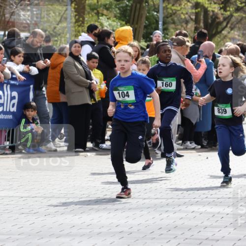 12.04.2026 - 45. Internationalen Wilhelmsburger Insellauf Strokosch-Dieckow http://msf.ph/oto/9490160 12.04.2026 14:34:19 Ziel 552, 1014, 1731, 1722, 32, 33, 104, 314, 1718, 160, 483, 839, 1713, 1723 meine-sportfotos.de