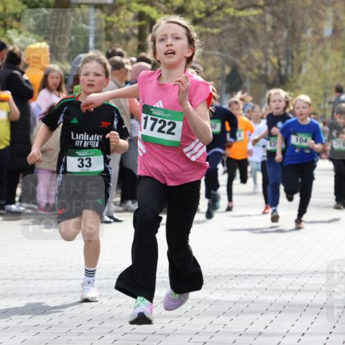 12.04.2026 - 45. Internationalen Wilhelmsburger Insellauf Strokosch-Dieckow http://msf.ph/oto/9490168 12.04.2026 14:34:17 Ziel 294, 870, 39, 649, 552, 1014, 1731, 1722, 32, 33, 104, 314, 1718, 160, 483, 839, 1713 meine-sportfotos.de