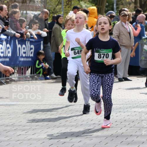 12.04.2026 - 45. Internationalen Wilhelmsburger Insellauf Strokosch-Dieckow http://msf.ph/oto/9490198 12.04.2026 14:34:10 Ziel 676, 294, 870, 39, 649, 552, 1014 meine-sportfotos.de
