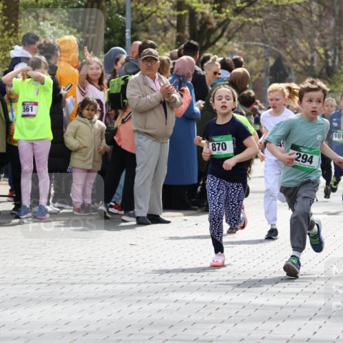 12.04.2026 - 45. Internationalen Wilhelmsburger Insellauf Strokosch-Dieckow http://msf.ph/oto/9490209 12.04.2026 14:34:08 Ziel 89, 5, 59, 676, 294, 870, 39, 649, 552, 1014 meine-sportfotos.de