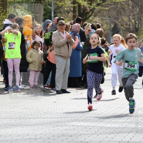 12.04.2026 - 45. Internationalen Wilhelmsburger Insellauf Strokosch-Dieckow http://msf.ph/oto/9490210 12.04.2026 14:34:08 Ziel 89, 5, 59, 676, 294, 870, 39, 649, 552, 1014 meine-sportfotos.de