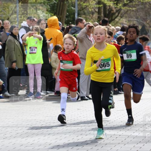 12.04.2026 - 45. Internationalen Wilhelmsburger Insellauf Strokosch-Dieckow http://msf.ph/oto/9490225 12.04.2026 14:34:00 Ziel 669, 290, 120, 1065, 89, 5, 59 meine-sportfotos.de