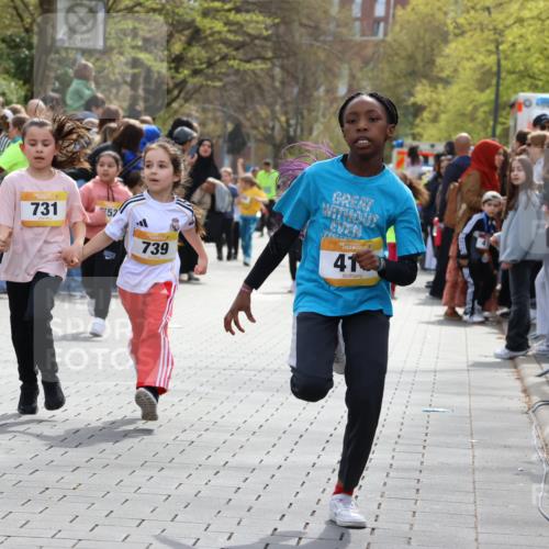 12.04.2026 - 45. Internationalen Wilhelmsburger Insellauf Strokosch-Dieckow http://msf.ph/oto/9490455 12.04.2026 14:22:14 Ziel 1615, 289, 668, 926, 981, 1620, 414, 805, 272, 124, 731, 739 meine-sportfotos.de