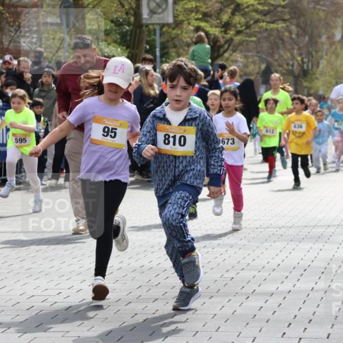 12.04.2026 - 45. Internationalen Wilhelmsburger Insellauf Strokosch-Dieckow http://msf.ph/oto/9490526 12.04.2026 14:21:52 Ziel 316, 792, 763, 255, 65, 1617, 969, 799, 974, 482, 236, 810, 488, 814, 95, 409, 595, 673, 924, 824 meine-sportfotos.de