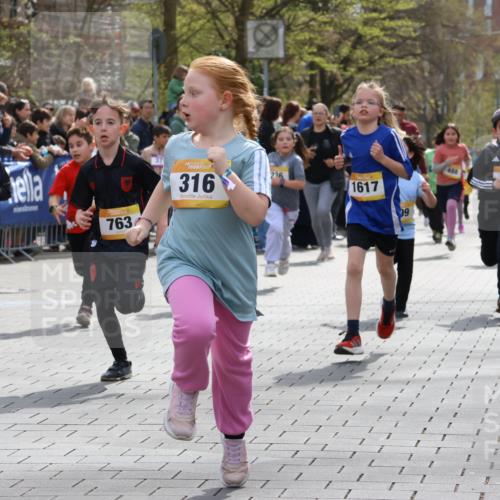 12.04.2026 - 45. Internationalen Wilhelmsburger Insellauf Strokosch-Dieckow http://msf.ph/oto/9490552 12.04.2026 14:21:46 Ziel 838, 234, 111, 66, 136, 729, 769, 646, 159, 1622, 317, 283, 134, 316, 792, 763, 255, 65, 1617, 969, 799, 974, 482, 236, 810, 488 meine-sportfotos.de