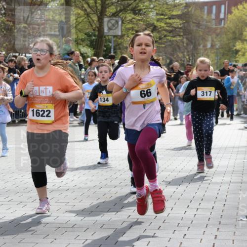 12.04.2026 - 45. Internationalen Wilhelmsburger Insellauf Strokosch-Dieckow http://msf.ph/oto/9490562 12.04.2026 14:21:43 Ziel 657, 698, 678, 279, 960, 838, 234, 111, 66, 136, 729, 769, 646, 159, 1622, 317, 283, 134, 316, 792, 763, 255, 65, 1617, 969, 799 meine-sportfotos.de