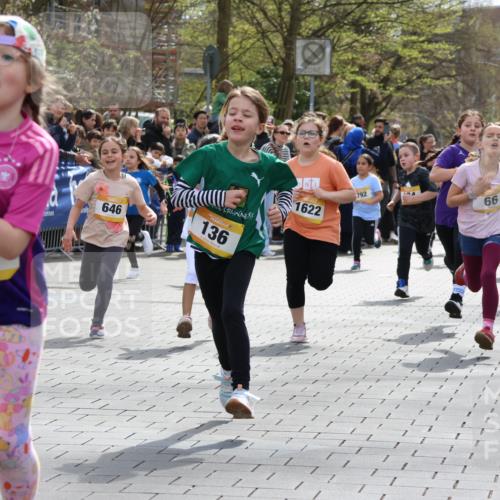 12.04.2026 - 45. Internationalen Wilhelmsburger Insellauf Strokosch-Dieckow http://msf.ph/oto/9490570 12.04.2026 14:21:42 Ziel 558, 267, 657, 698, 678, 279, 960, 838, 234, 111, 66, 136, 729, 769, 646, 159, 1622, 317, 283, 134, 316, 792, 763, 255, 65, 1617 meine-sportfotos.de