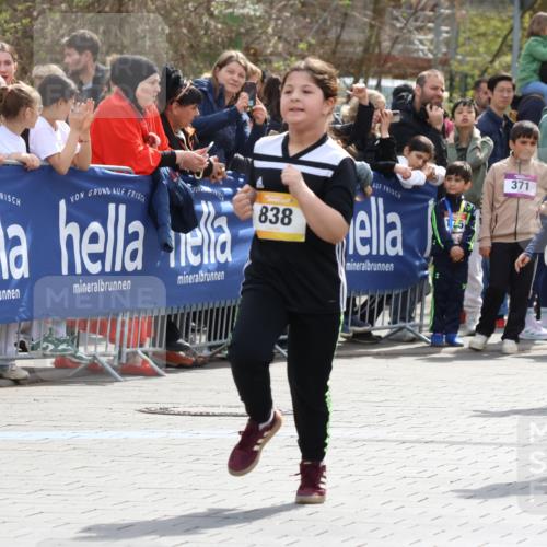 12.04.2026 - 45. Internationalen Wilhelmsburger Insellauf Strokosch-Dieckow http://msf.ph/oto/9490583 12.04.2026 14:21:39 Ziel 957, 823, 117, 558, 267, 657, 698, 678, 279, 960, 838, 234, 111, 66, 136, 729, 769, 646, 159, 1622, 317, 283, 134 meine-sportfotos.de