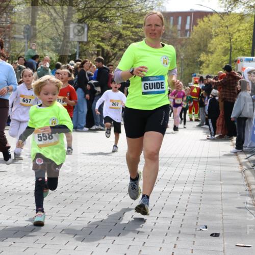 12.04.2026 - 45. Internationalen Wilhelmsburger Insellauf Strokosch-Dieckow http://msf.ph/oto/9490591 12.04.2026 14:21:35 Ziel 972, 1627, 951, 260, 957, 823, 117, 558, 267, 657, 698, 678, 279, 960, 838, 234, 111 meine-sportfotos.de