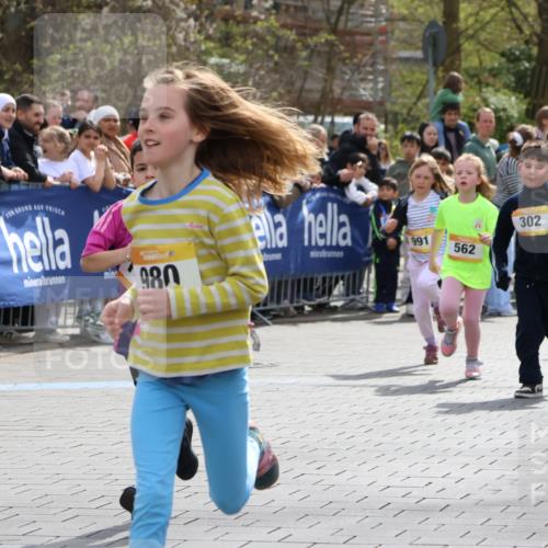 12.04.2026 - 45. Internationalen Wilhelmsburger Insellauf Strokosch-Dieckow http://msf.ph/oto/9490660 12.04.2026 14:21:18 Ziel 937, 263, 139, 1611, 629, 566, 564, 607, 980, 1630, 991, 302, 562, 309, 282, 528, 797, 984, 811, 128, 828 meine-sportfotos.de