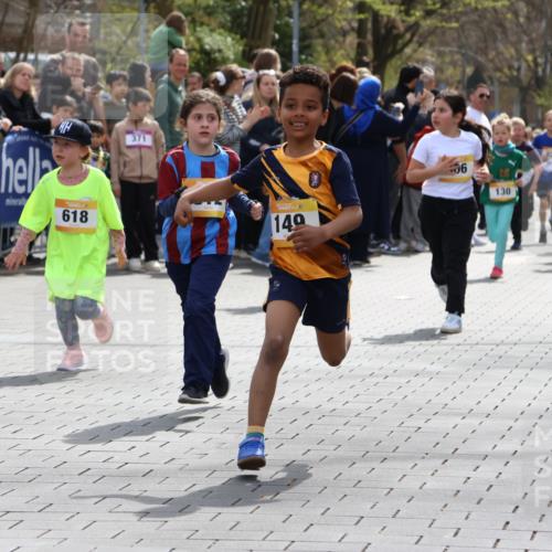 12.04.2026 - 45. Internationalen Wilhelmsburger Insellauf Strokosch-Dieckow http://msf.ph/oto/9490719 12.04.2026 14:21:03 Ziel 107, 818, 732, 756, 1603, 162, 280, 149, 634, 812, 618, 241, 306, 1001 meine-sportfotos.de