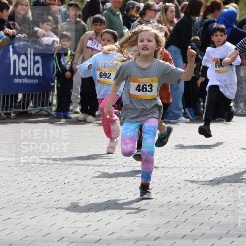 12.04.2026 - 45. Internationalen Wilhelmsburger Insellauf Strokosch-Dieckow http://msf.ph/oto/9490753 12.04.2026 14:20:54 Ziel 1605, 278, 760, 257, 463, 437, 1616, 692, 696, 107, 818, 732, 756, 1603, 162 meine-sportfotos.de
