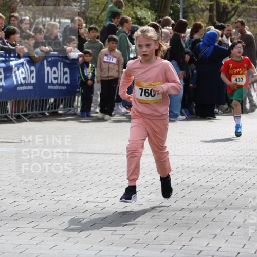 12.04.2026 - 45. Internationalen Wilhelmsburger Insellauf Strokosch-Dieckow http://msf.ph/oto/9490771 12.04.2026 14:20:49 Ziel 431, 135, 545, 537, 30, 133, 977, 84, 1606, 473, 956, 467, 324, 299, 1605, 278, 760, 257, 463, 437, 1616, 692 meine-sportfotos.de