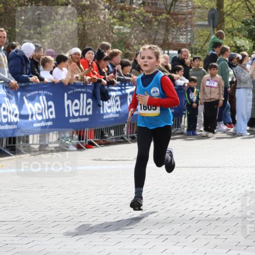 12.04.2026 - 45. Internationalen Wilhelmsburger Insellauf Strokosch-Dieckow http://msf.ph/oto/9490776 12.04.2026 14:20:48 Ziel 318, 539, 431, 135, 545, 537, 30, 133, 977, 84, 1606, 473, 956, 467, 324, 299, 1605, 278, 760, 257, 463 meine-sportfotos.de