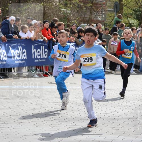 12.04.2026 - 45. Internationalen Wilhelmsburger Insellauf Strokosch-Dieckow http://msf.ph/oto/9490780 12.04.2026 14:20:47 Ziel 285, 1073, 767, 404, 318, 539, 431, 135, 545, 537, 30, 133, 977, 84, 1606, 473, 956, 467, 324, 299, 1605, 278, 760 meine-sportfotos.de