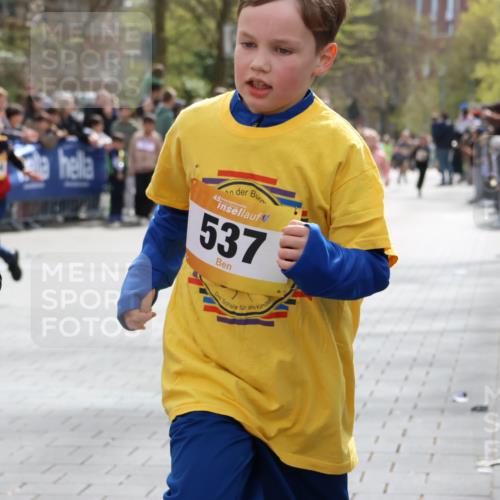 12.04.2026 - 45. Internationalen Wilhelmsburger Insellauf Strokosch-Dieckow http://msf.ph/oto/9490782 12.04.2026 14:20:46 Ziel 3, 285, 1073, 767, 404, 318, 539, 431, 135, 545, 537, 30, 133, 977, 84, 1606, 473, 956, 467, 324, 299, 1605, 278, 760 meine-sportfotos.de