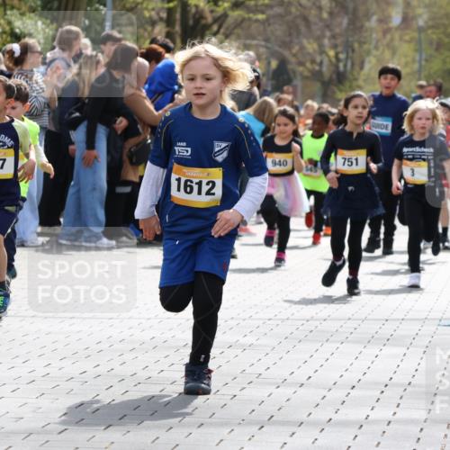 12.04.2026 - 45. Internationalen Wilhelmsburger Insellauf Strokosch-Dieckow http://msf.ph/oto/9490822 12.04.2026 14:20:35 Ziel 171, 20, 313, 576, 935, 301, 61, 237, 578, 751, 940, 958, 832, 1610, 3, 285, 1073, 767, 404 meine-sportfotos.de