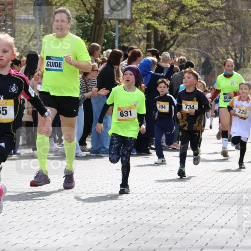 12.04.2026 - 45. Internationalen Wilhelmsburger Insellauf Strokosch-Dieckow http://msf.ph/oto/9490966 12.04.2026 14:19:58 Ziel 682, 413, 982, 155, 621, 1602, 478, 83, 968, 465, 631, 1621, 304, 225, 1618, 108, 534, 447, 560, 734 meine-sportfotos.de