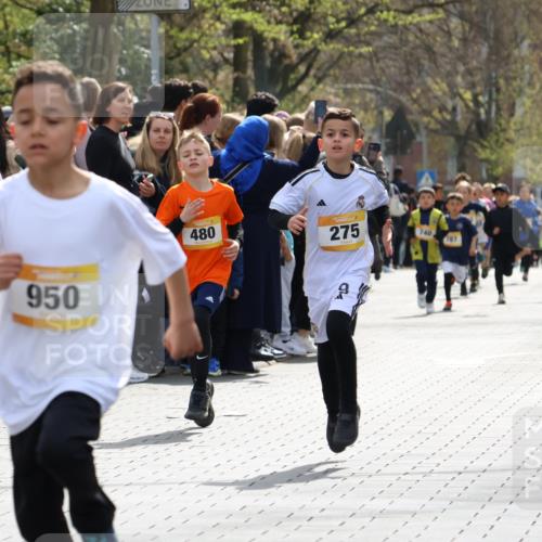 12.04.2026 - 45. Internationalen Wilhelmsburger Insellauf Strokosch-Dieckow http://msf.ph/oto/9491062 12.04.2026 14:19:35 Ziel 1614, 1613, 950, 275, 480 meine-sportfotos.de