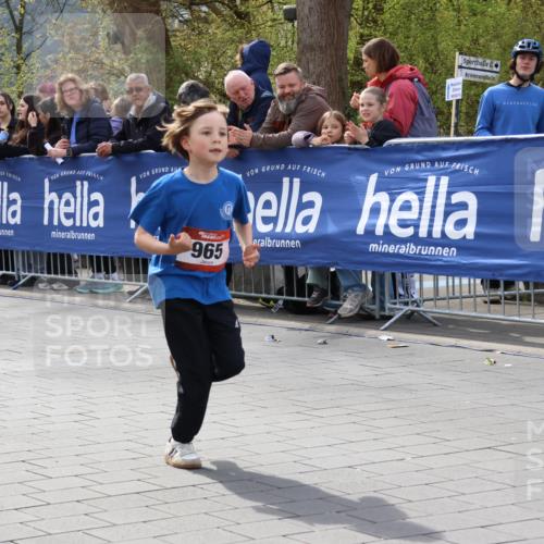 12.04.2026 - 45. Internationalen Wilhelmsburger Insellauf Strokosch-Dieckow http://msf.ph/oto/9491122 12.04.2026 14:13:10 Ziel 965 meine-sportfotos.de