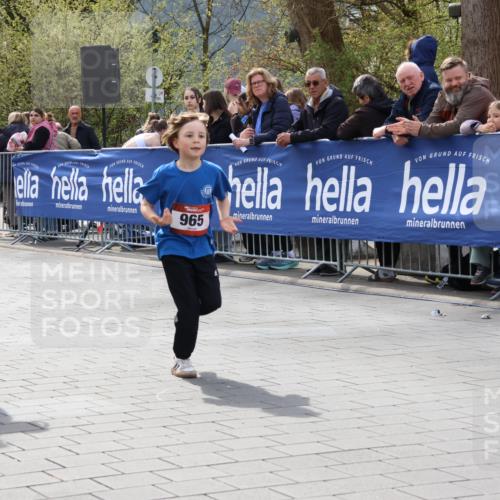 12.04.2026 - 45. Internationalen Wilhelmsburger Insellauf Strokosch-Dieckow http://msf.ph/oto/9491131 12.04.2026 14:13:09 Ziel 965 meine-sportfotos.de