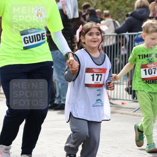 12.04.2026 - 45. Internationalen Wilhelmsburger Insellauf Strokosch-Dieckow http://msf.ph/oto/9491162 12.04.2026 14:11:43 Ziel 1528, 213, 177, 1070 meine-sportfotos.de
