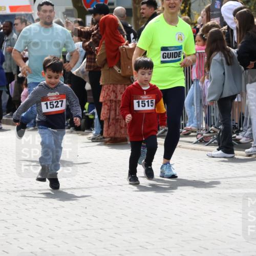 12.04.2026 - 45. Internationalen Wilhelmsburger Insellauf Strokosch-Dieckow http://msf.ph/oto/9491206 12.04.2026 14:11:18 Ziel 718, 962, 702, 655, 783, 773, 1527, 1515 meine-sportfotos.de