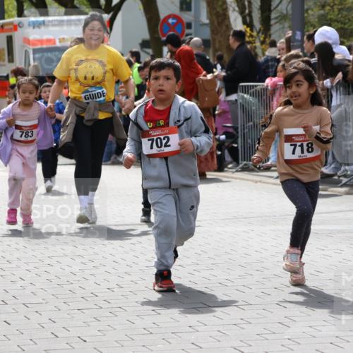 12.04.2026 - 45. Internationalen Wilhelmsburger Insellauf Strokosch-Dieckow http://msf.ph/oto/9491227 12.04.2026 14:11:11 Ziel 630, 43, 954, 922, 718, 962, 702, 655, 783 meine-sportfotos.de